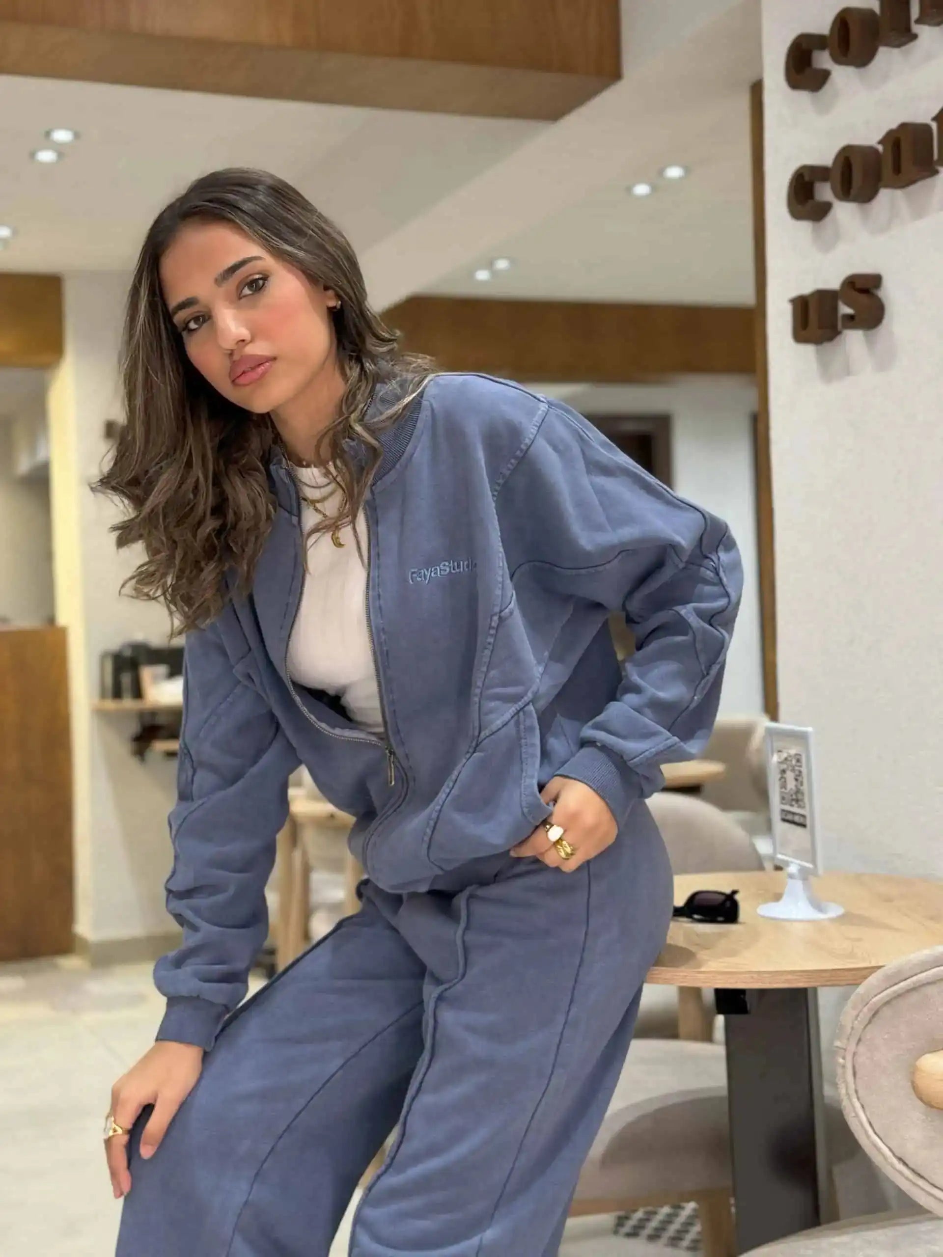 Blue Milton set